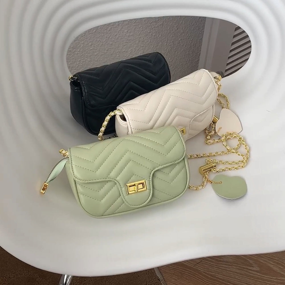 Women’s Quilted Chain Shoulder Bag